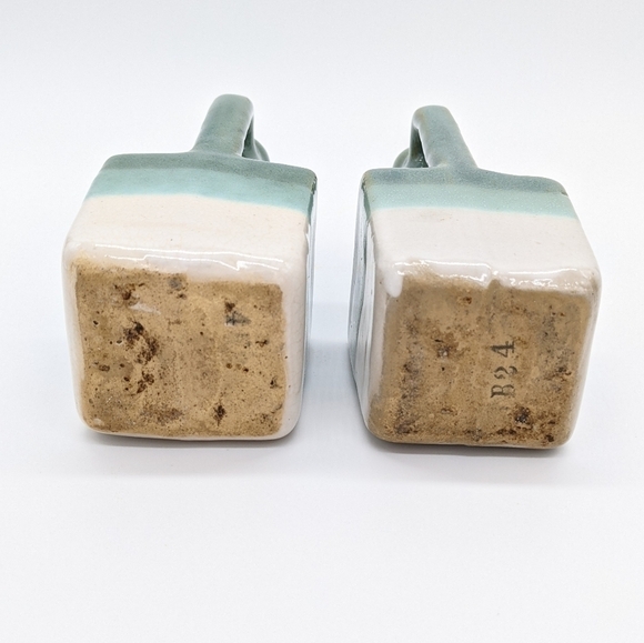 Vintage long neck blue white green ceramic vases with handles - Picture 6 of 8